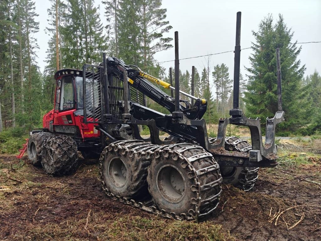Komatsu 845 - Vyvážečka: obrázok 3 Komatsu 845 - Vyvážečka: obrázok 3