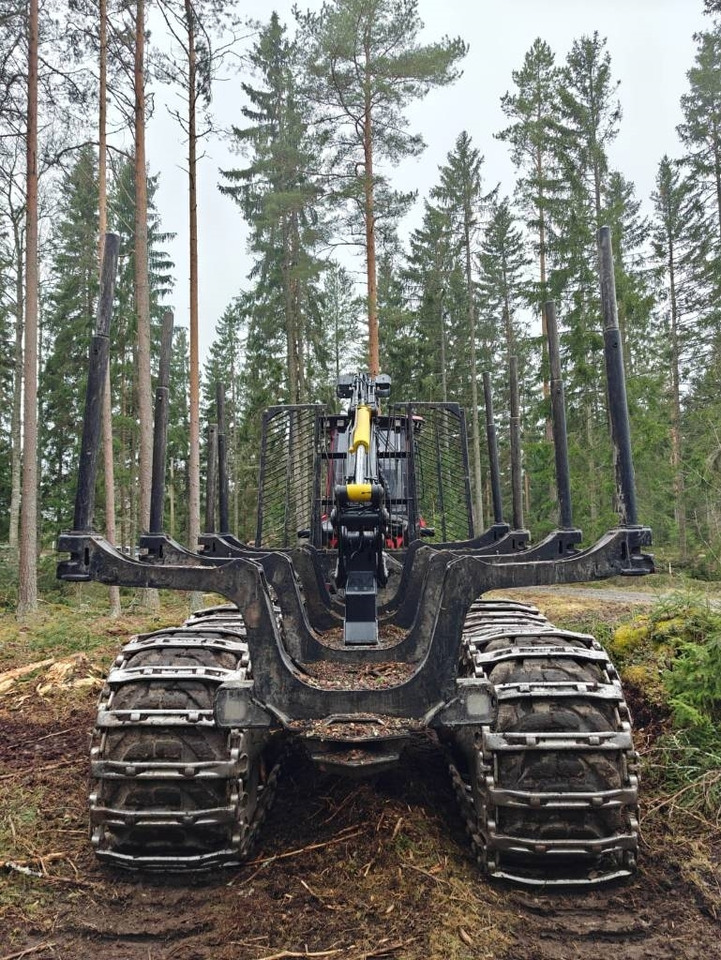Komatsu 845 - Vyvážečka: obrázok 4 Komatsu 845 - Vyvážečka: obrázok 4