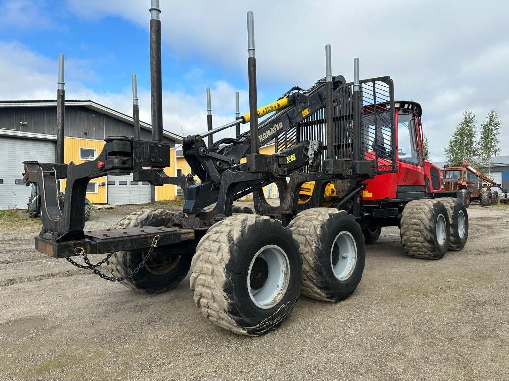 Komatsu 875 - Vyvážečka: obrázok 3 Komatsu 875 - Vyvážečka: obrázok 3