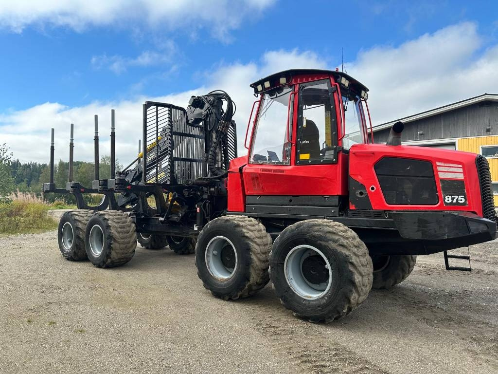 Komatsu 875 - Vyvážečka: obrázok 1 Komatsu 875 - Vyvážečka: obrázok 1