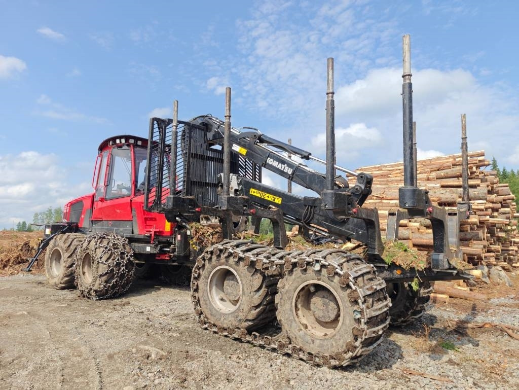 Komatsu 875 - Vyvážečka: obrázok 3 Komatsu 875 - Vyvážečka: obrázok 3