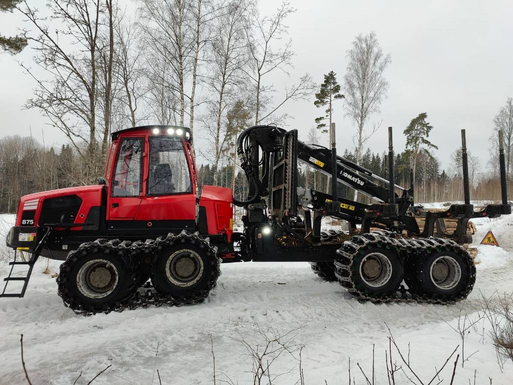 Komatsu 875 - Vyvážečka: obrázok 2 Komatsu 875 - Vyvážečka: obrázok 2