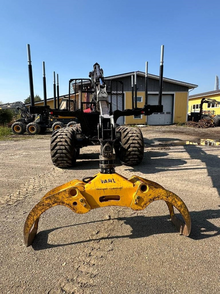 Komatsu 875 - Vyvážečka: obrázok 5 Komatsu 875 - Vyvážečka: obrázok 5