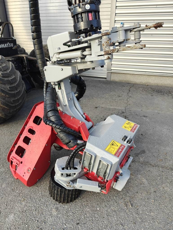 Lesnícky harvestor Komatsu 901 TX.1: obrázok 13 Lesnícky harvestor Komatsu 901 TX.1: obrázok 13