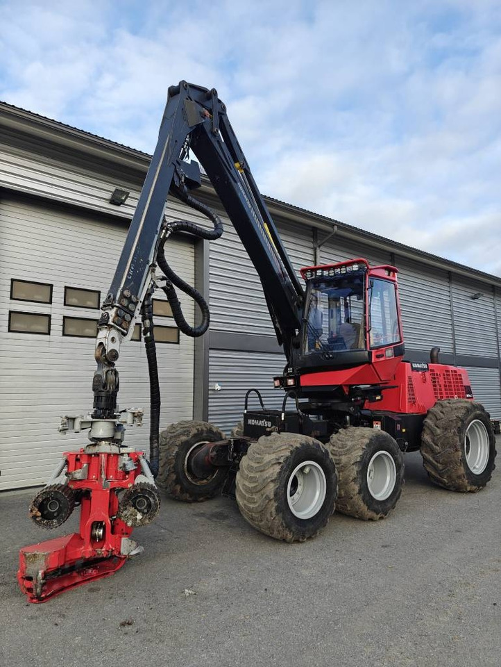Komatsu 901 TX.1 - Lesnícky harvestor: obrázok 1 Komatsu 901 TX.1 - Lesnícky harvestor: obrázok 1