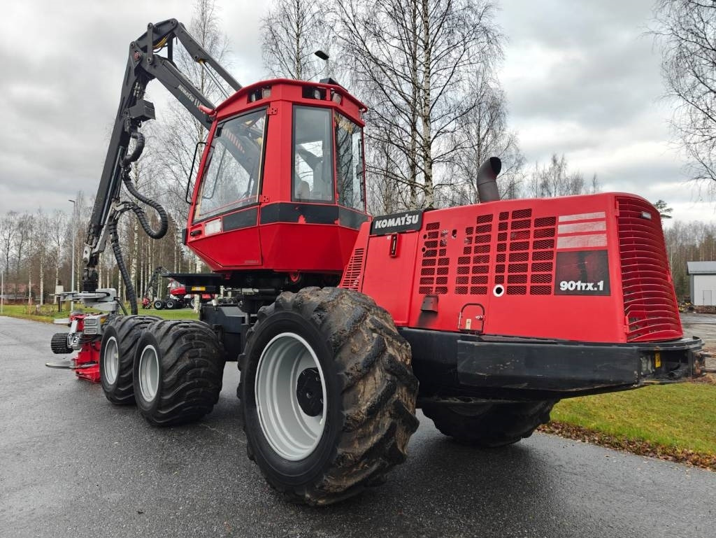 Komatsu 901 TX.1 - Lesnícky harvestor: obrázok 3 Komatsu 901 TX.1 - Lesnícky harvestor: obrázok 3