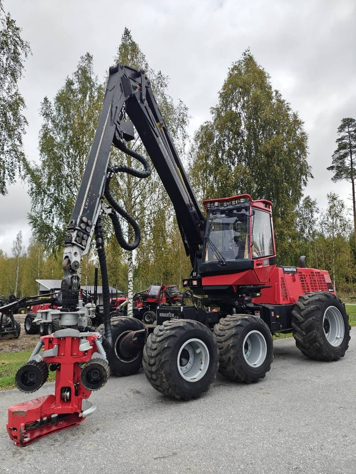 Lesnícky harvestor Komatsu 901 TX.1: obrázok 1