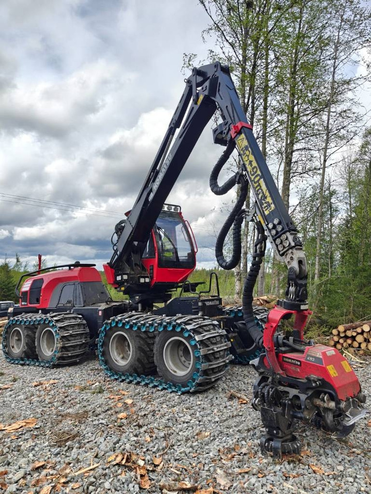 Lesnícky harvestor Komatsu 901 XC: obrázok 1