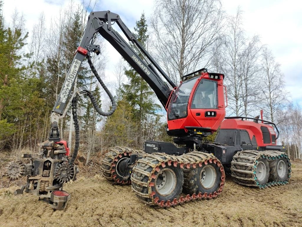 Komatsu 901 XC - Lesnícky harvestor: obrázok 1 Komatsu 901 XC - Lesnícky harvestor: obrázok 1