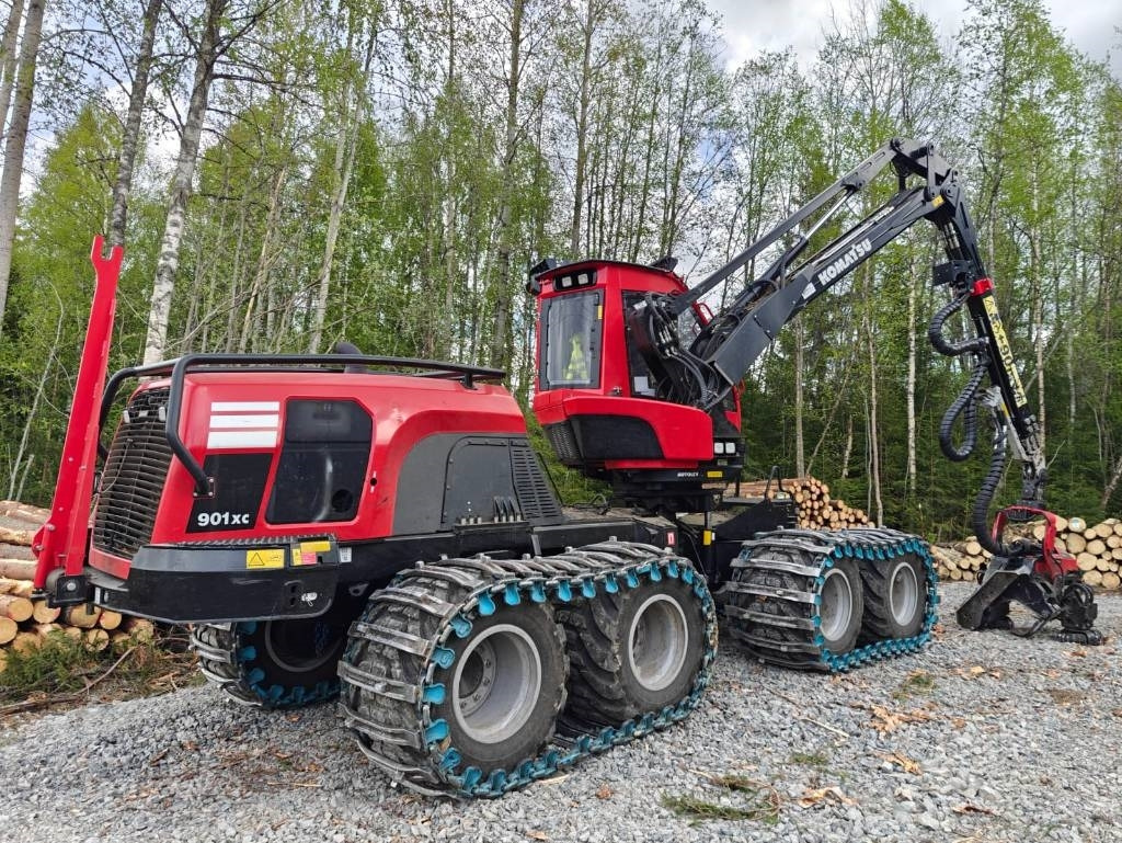 Komatsu 901 XC - Lesnícky harvestor: obrázok 5 Komatsu 901 XC - Lesnícky harvestor: obrázok 5