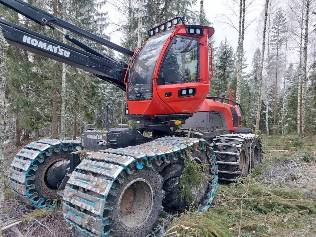 Komatsu 931 XC - Lesnícky harvestor: obrázok 1 Komatsu 931 XC - Lesnícky harvestor: obrázok 1