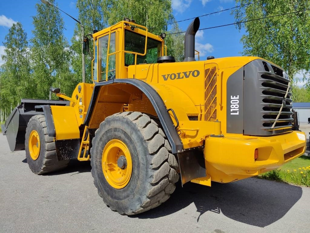 Volvo L 180 E - Kolesový nakladač: obrázok 3 Volvo L 180 E - Kolesový nakladač: obrázok 3