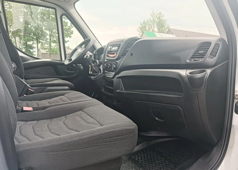 Iveco 35C13, 35C12, 35C14, 35C15 - Dodávka sklápač: obrázok 4 Iveco 35C13, 35C12, 35C14, 35C15 - Dodávka sklápač: obrázok 4