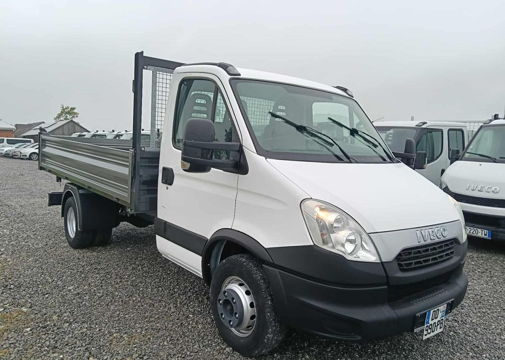 Iveco 35C13, 35C14, 35C15, 35C17, 70C17 - Dodávka sklápač: obrázok 2 Iveco 35C13, 35C14, 35C15, 35C17, 70C17 - Dodávka sklápač: obrázok 2