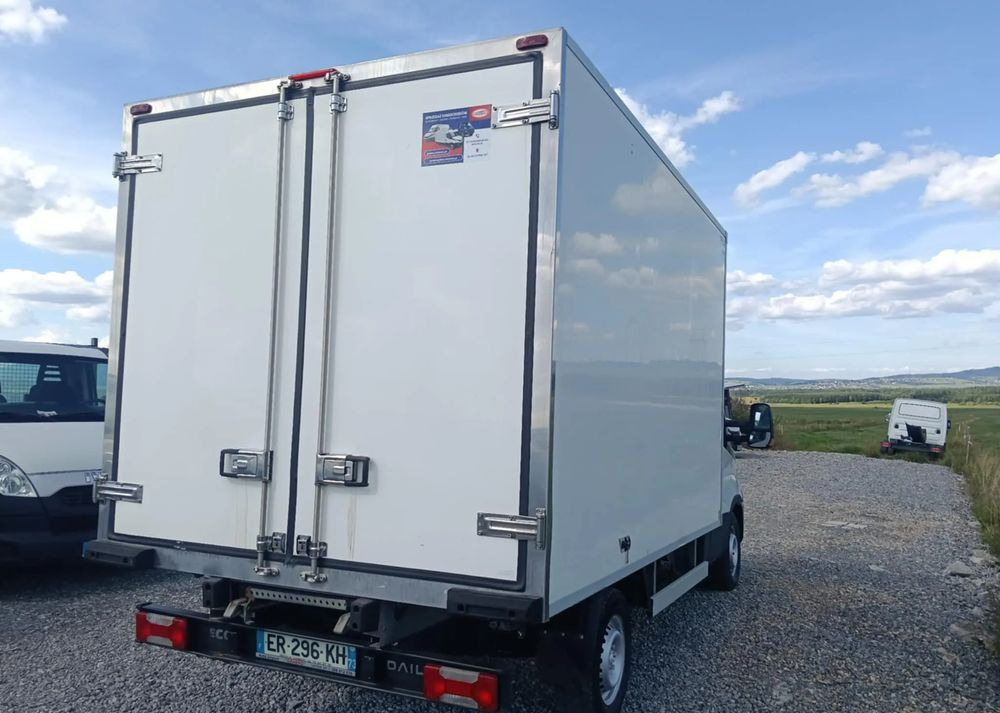 Iveco 35S16, 35S15, 35S14, 35S13, 35C13, 35C14 - Chladiarenská dodávka: obrázok 3 Iveco 35S16, 35S15, 35S14, 35S13, 35C13, 35C14 - Chladiarenská dodávka: obrázok 3