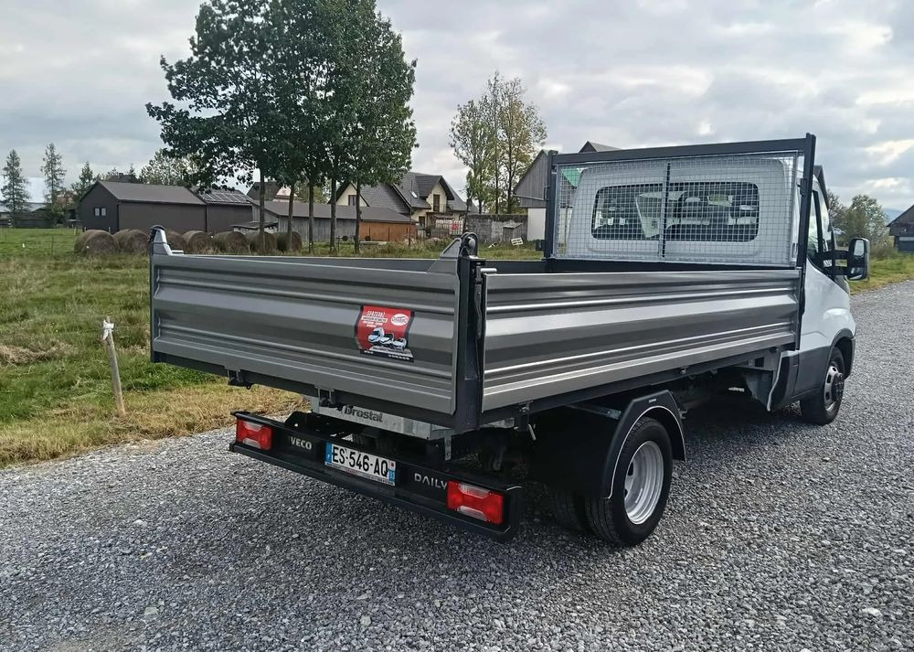 Dodávka sklápač Iveco DAILY 35C14, 35C13, 35C12, 35C15: obrázok 10 Dodávka sklápač Iveco DAILY 35C14, 35C13, 35C12, 35C15: obrázok 10