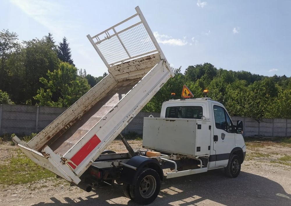 Iveco Daily 35C11 Kiper wywrotka Hak Bliźniak sprowadzony - Dodávka sklápač: obrázok 3 Iveco Daily 35C11 Kiper wywrotka Hak Bliźniak sprowadzony - Dodávka sklápač: obrázok 3