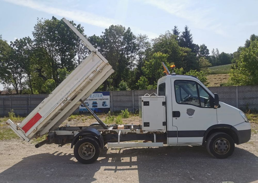 Iveco Daily 35C11 Kiper wywrotka Hak Bliźniak sprowadzony - Dodávka sklápač: obrázok 2 Iveco Daily 35C11 Kiper wywrotka Hak Bliźniak sprowadzony - Dodávka sklápač: obrázok 2