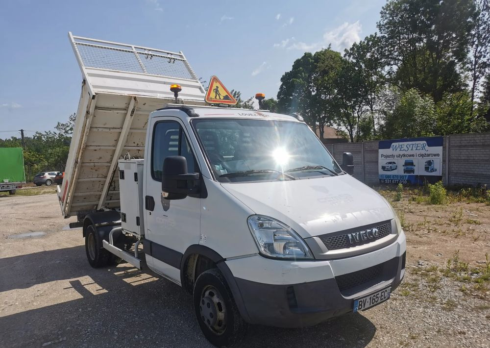 Iveco Daily 35C11 Kiper wywrotka Hak Bliźniak sprowadzony - Dodávka sklápač: obrázok 1 Iveco Daily 35C11 Kiper wywrotka Hak Bliźniak sprowadzony - Dodávka sklápač: obrázok 1