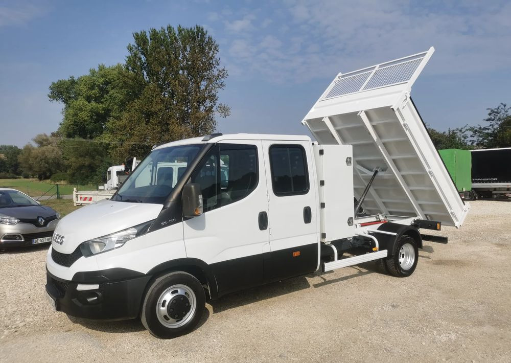Iveco Daily 35C13 Brygadówka Klima 35-130 wywrotka kiper doka Dubel - Dodávka sklápač: obrázok 2 Iveco Daily 35C13 Brygadówka Klima 35-130 wywrotka kiper doka Dubel - Dodávka sklápač: obrázok 2