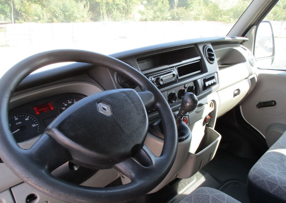 Furgon Renault Master L2H2 doka 6-osobowy Dubel 2.5dCi Brygadówka: obrázok 13 Furgon Renault Master L2H2 doka 6-osobowy Dubel 2.5dCi Brygadówka: obrázok 13