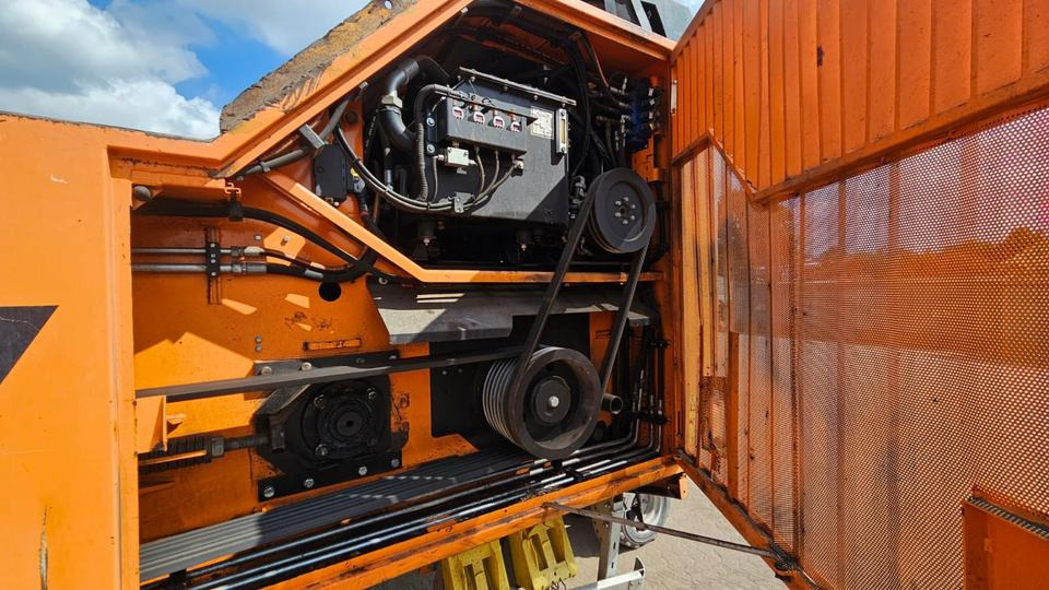 Doppstadt Ak 510 Bj 2014 mit nur 5.250 BH - Priemyselný drvič: obrázok 5 Doppstadt Ak 510 Bj 2014 mit nur 5.250 BH - Priemyselný drvič: obrázok 5
