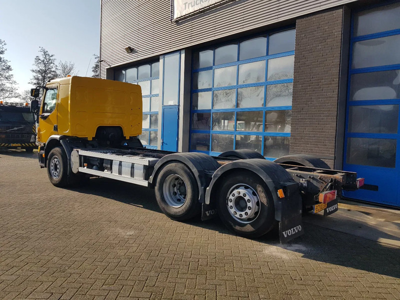 Volvo FE 300 EEV 6X2 Retarder Pto 234.000 KM TÜV - Podvozek s kabinou: obrázok 4 Volvo FE 300 EEV 6X2 Retarder Pto 234.000 KM TÜV - Podvozek s kabinou: obrázok 4