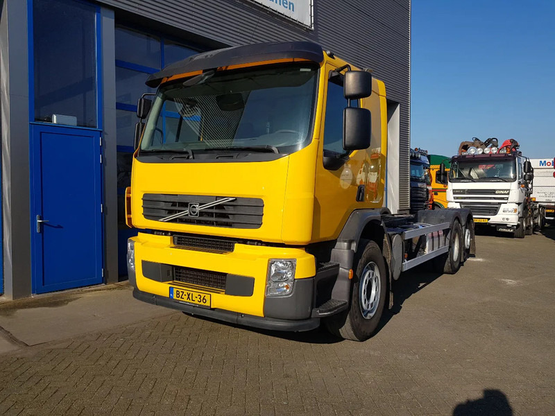 Volvo FE 300 EEV 6X2 Retarder Pto 234.000 KM TÜV - Podvozek s kabinou: obrázok 2 Volvo FE 300 EEV 6X2 Retarder Pto 234.000 KM TÜV - Podvozek s kabinou: obrázok 2
