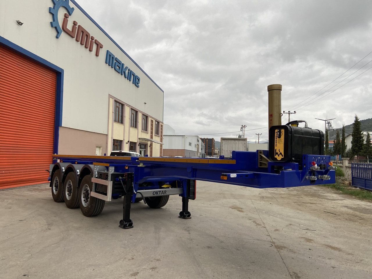 OKTAR CONTAINER TIPPER TRAILER ADR 2023 - Náves preprava kontajnerov/ Výmenná nadstavba: obrázok 2 OKTAR CONTAINER TIPPER TRAILER ADR 2023 - Náves preprava kontajnerov/ Výmenná nadstavba: obrázok 2