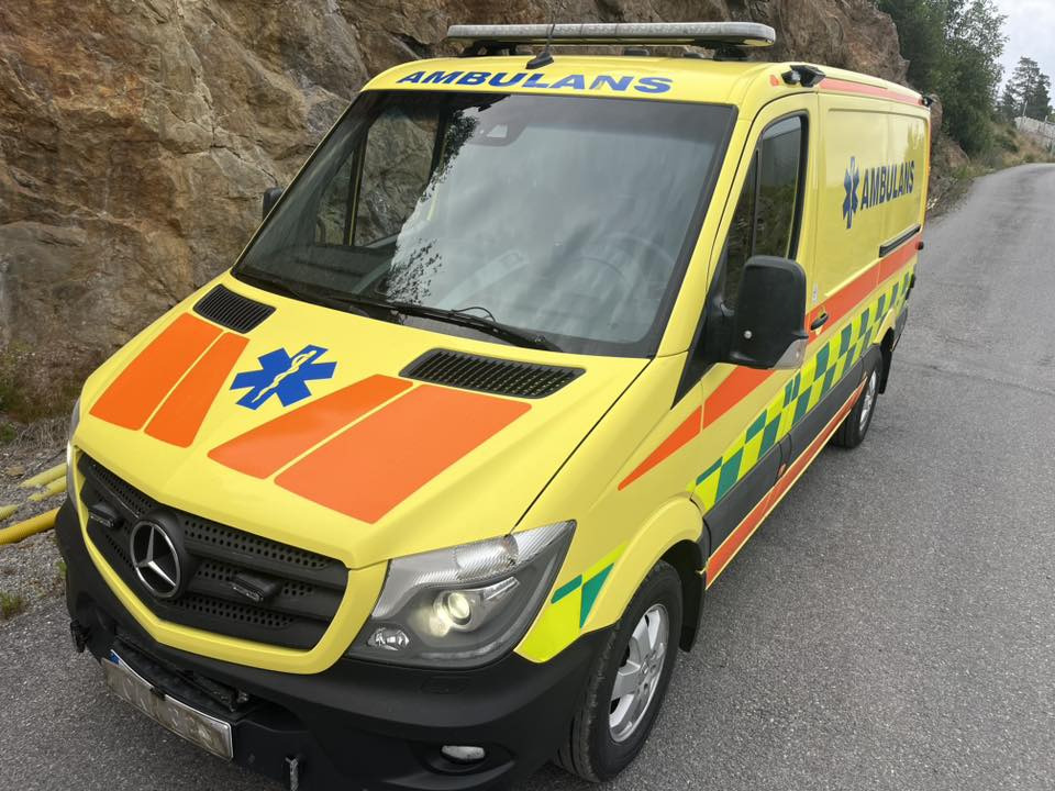 MERCEDES-BENZ Sprinter 319 - AMBULANCE - Sanitka: obrázok 1 MERCEDES-BENZ Sprinter 319 - AMBULANCE - Sanitka: obrázok 1