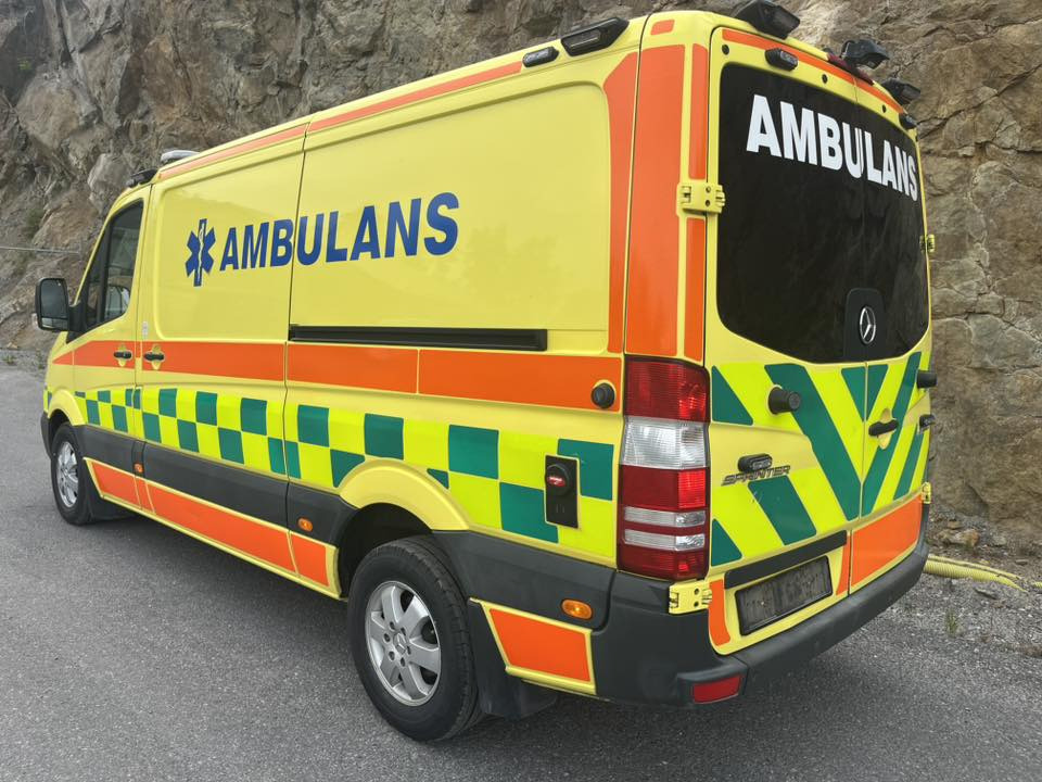 MERCEDES-BENZ Sprinter 319 - AMBULANCE - Sanitka: obrázok 4 MERCEDES-BENZ Sprinter 319 - AMBULANCE - Sanitka: obrázok 4