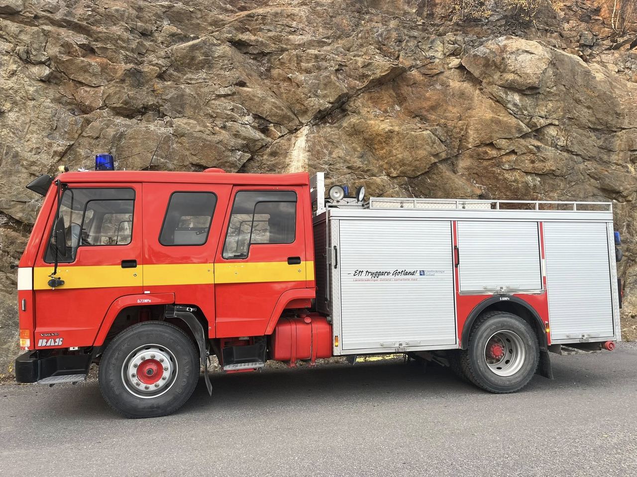 VOLVO FL10 4x2 - fire engine / fire truck / brandbil - Hasičské vozidlo: obrázok 2 VOLVO FL10 4x2 - fire engine / fire truck / brandbil - Hasičské vozidlo: obrázok 2