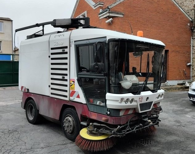 Ravo 540XL/545XL Kehrmaschine wie Citycat Cityfant Dulevo - Komunálne/ Špeciálne stroje: obrázok 2 Ravo 540XL/545XL Kehrmaschine wie Citycat Cityfant Dulevo - Komunálne/ Špeciálne stroje: obrázok 2