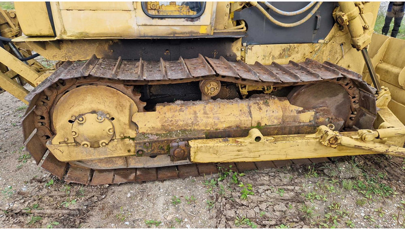 Buldozér Caterpillar D4D: obrázok 8