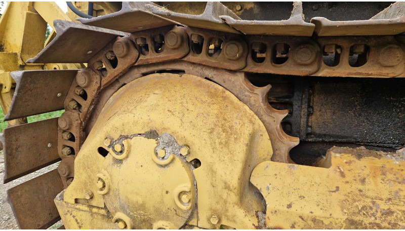Buldozér Caterpillar D4D: obrázok 9