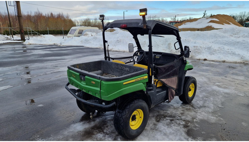 John Deere GATOR XUV 550 4X4 - Automobil: obrázok 3 John Deere GATOR XUV 550 4X4 - Automobil: obrázok 3
