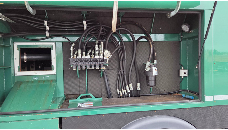 Fekálne vozidlo Scania P450 8X4*4: obrázok 8 Fekálne vozidlo Scania P450 8X4*4: obrázok 8