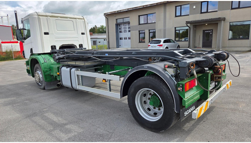 Scania P94 4X2 220 - Nákladne vozidlo - káblový systém: obrázok 4 Scania P94 4X2 220 - Nákladne vozidlo - káblový systém: obrázok 4