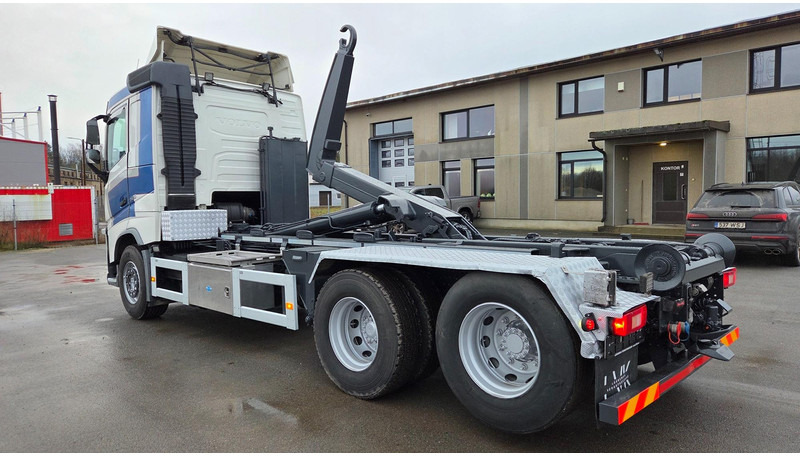 Volvo FH500 6X2 - Hákový nosič kontajnerov: obrázok 4 Volvo FH500 6X2 - Hákový nosič kontajnerov: obrázok 4