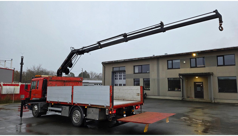 Volvo FL220 4X2 HIAB 077 - Valníkový/ Plošinový nákladný automobil, Auto s hydraulickou rukou: obrázok 4 Volvo FL220 4X2 HIAB 077 - Valníkový/ Plošinový nákladný automobil, Auto s hydraulickou rukou: obrázok 4