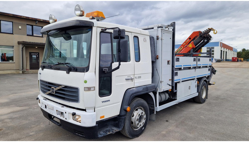 Volvo FL220 4X2 Palfinger PK7501 - Valníkový/ Plošinový nákladný automobil, Auto s hydraulickou rukou: obrázok 4 Volvo FL220 4X2 Palfinger PK7501 - Valníkový/ Plošinový nákladný automobil, Auto s hydraulickou rukou: obrázok 4