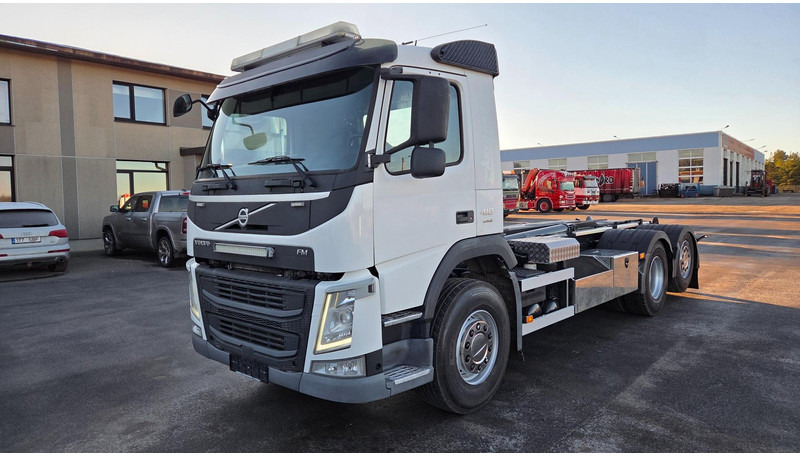 Volvo FM410 6X2*4 - Hákový nosič kontajnerov: obrázok 1 Volvo FM410 6X2*4 - Hákový nosič kontajnerov: obrázok 1