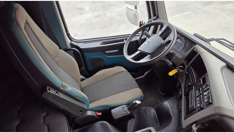 Hákový nosič kontajnerov Volvo FM460 6X2*4: obrázok 9 Hákový nosič kontajnerov Volvo FM460 6X2*4: obrázok 9