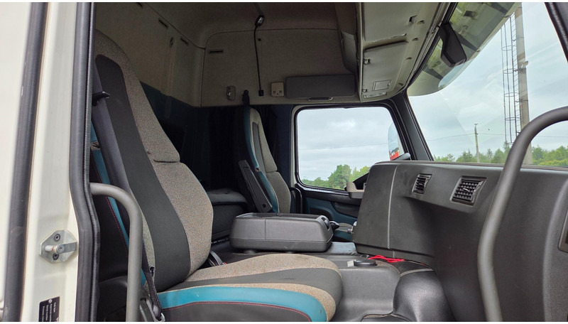 Hákový nosič kontajnerov Volvo FM460 6X2*4: obrázok 10 Hákový nosič kontajnerov Volvo FM460 6X2*4: obrázok 10