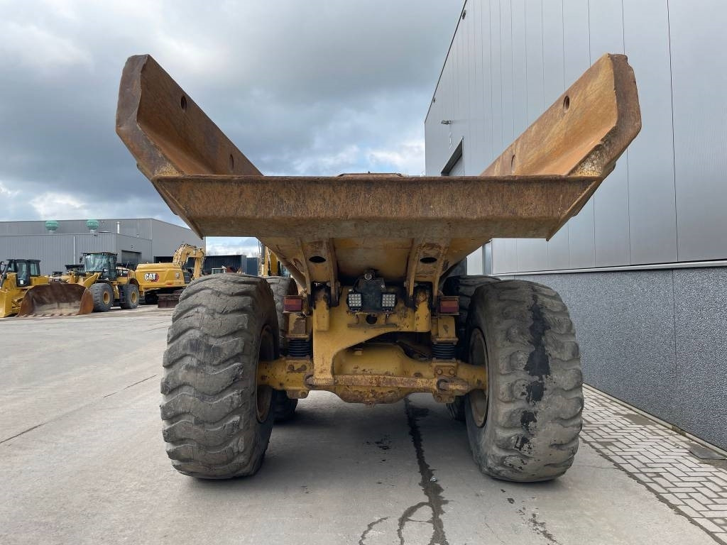 CAT 725 (CE certified - good working condition) - Ťahačový kĺbový damper: obrázok 4 CAT 725 (CE certified - good working condition) - Ťahačový kĺbový damper: obrázok 4