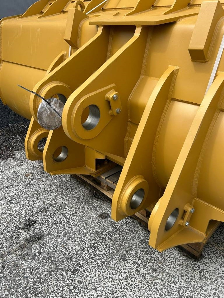 CAT 988 K Rock Bucket - Lyžica pre Stavebné stroje: obrázok 4 CAT 988 K Rock Bucket - Lyžica pre Stavebné stroje: obrázok 4