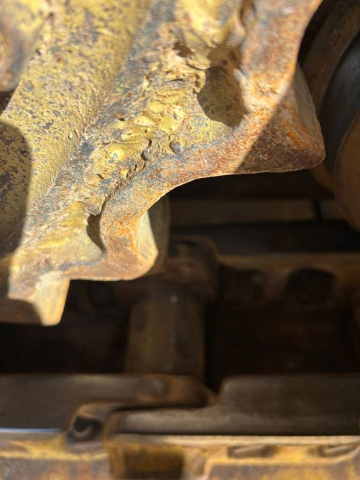 Buldozér CAT D 6 K 2 LGP: obrázok 22