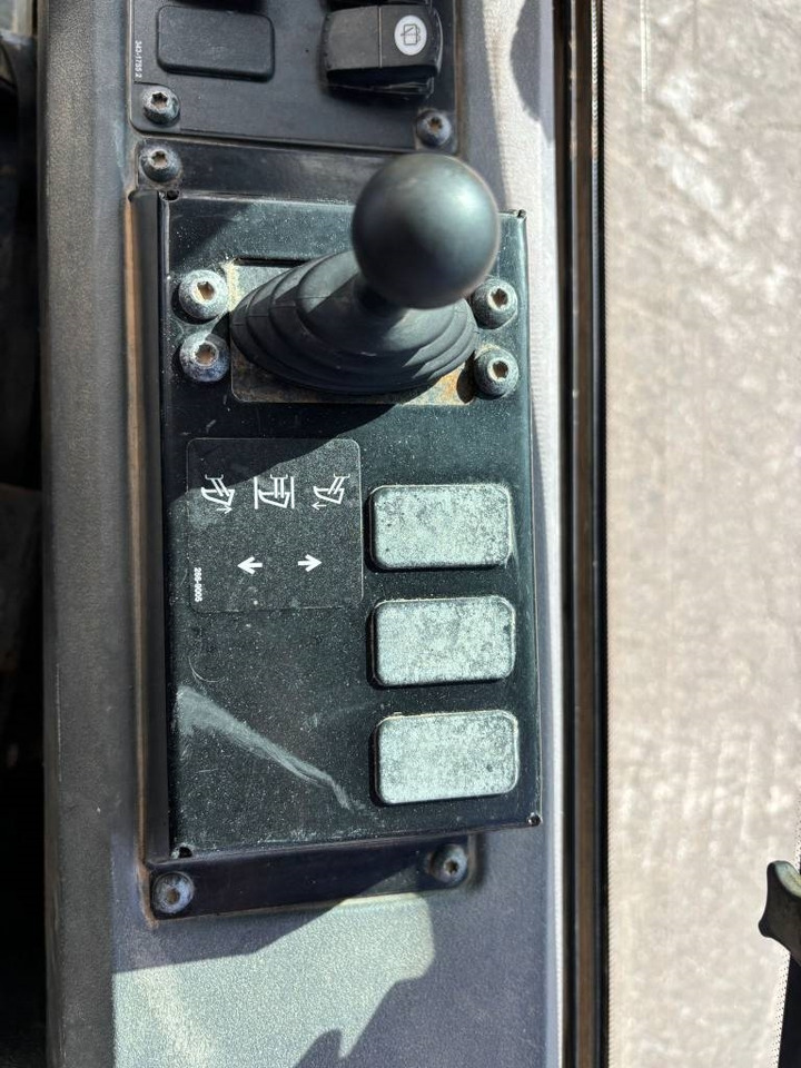 Buldozér CAT D 6 K 2 LGP: obrázok 15