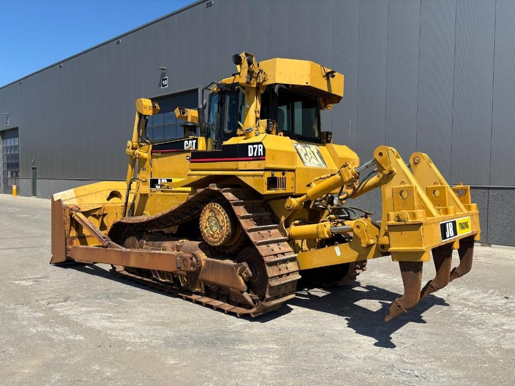 CAT D 7 R (CE certified) - Buldozér: obrázok 3 CAT D 7 R (CE certified) - Buldozér: obrázok 3