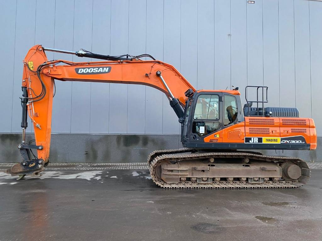 Doosan DX 300 LC-7 - Pásové rýpadlo: obrázok 1 Doosan DX 300 LC-7 - Pásové rýpadlo: obrázok 1